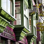 Castle Hotel 4*