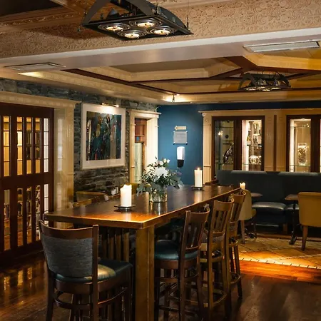 Castle 4* Macroom