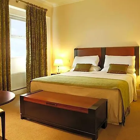 Castle Hotel 4*