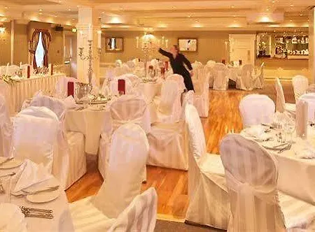 Castle Hotel Macroom
